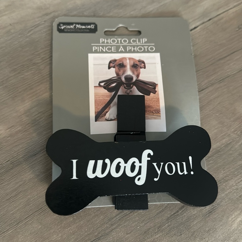 NWT wooden  photo clip    Display your doggies!!